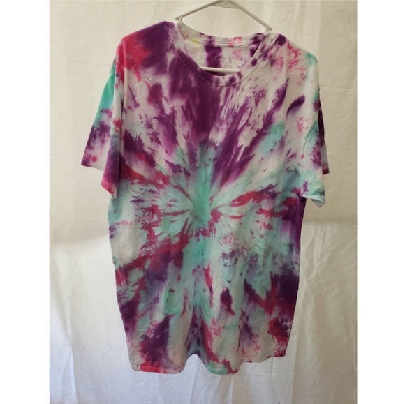Custom Tie Dye TShirt 3 colors - Picture 1 of 2